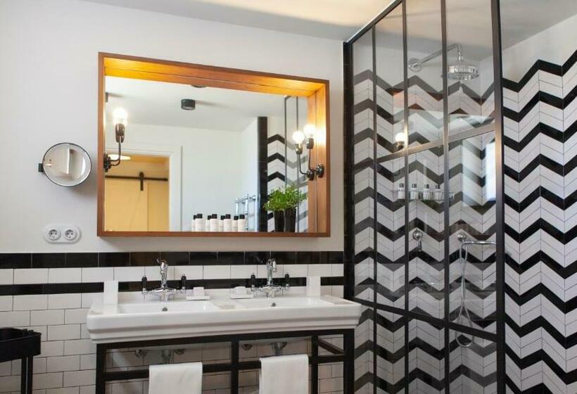 סוויטת ג'וניור אקזקיוטיב, Locanda Rossa