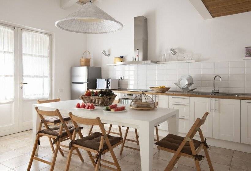 וילה בת חדר שינה 1, Locanda Rossa