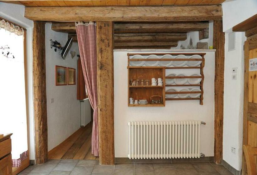 شقة غرفتين, Maso Franceschella