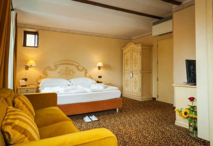 标准三人间, Relais Ducale Spa & Pool