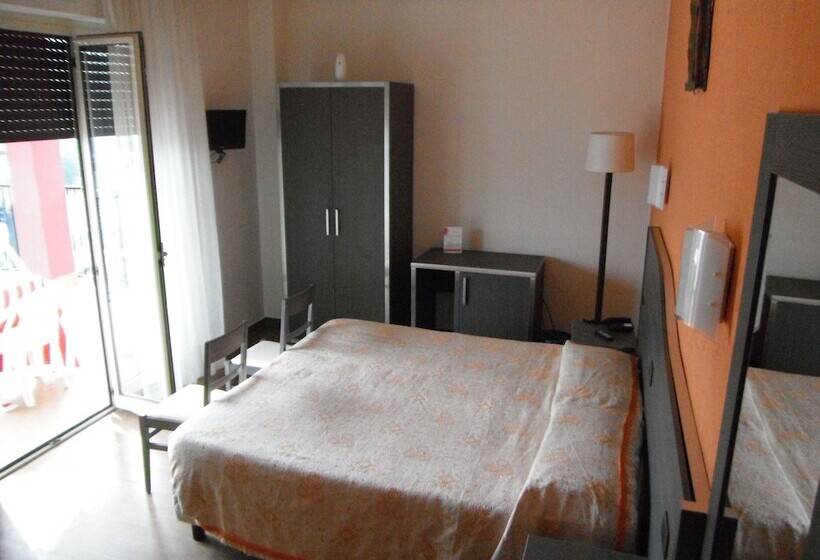 Номер Стандарт, Renato