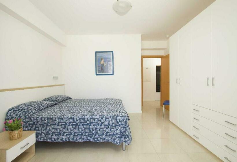 דירת שני חדרים, Residence I Delfini