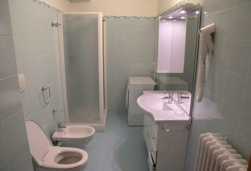 דירת חדר, Residence I Delfini