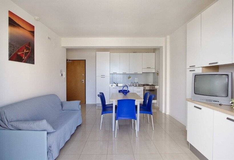 آپارتمان کامفورت 2 خوابه, Residence I Delfini