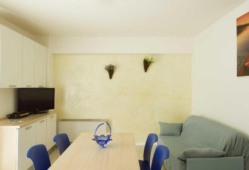 דירת 2 חדרים סופריור, Residence I Delfini