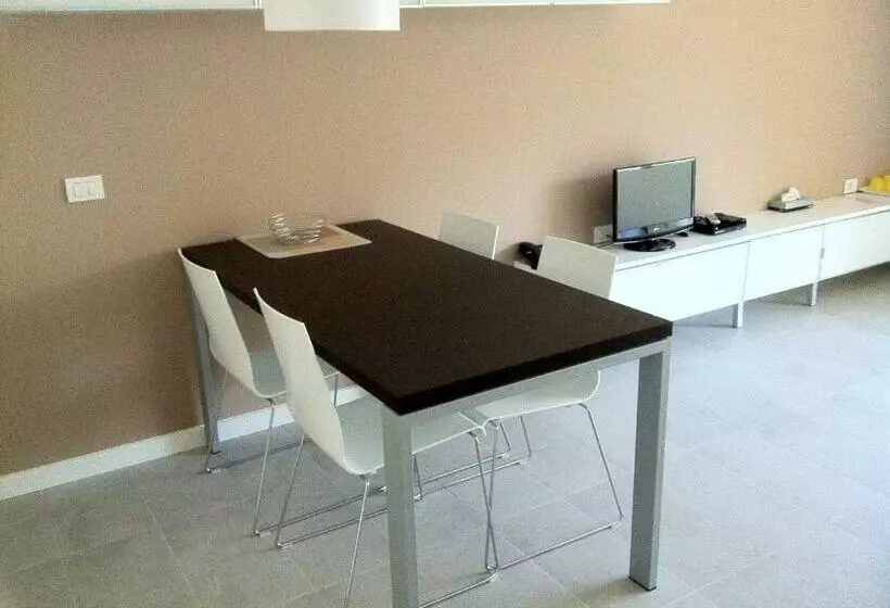 1 Sovrums Lägenhet, Residence Ormeggio