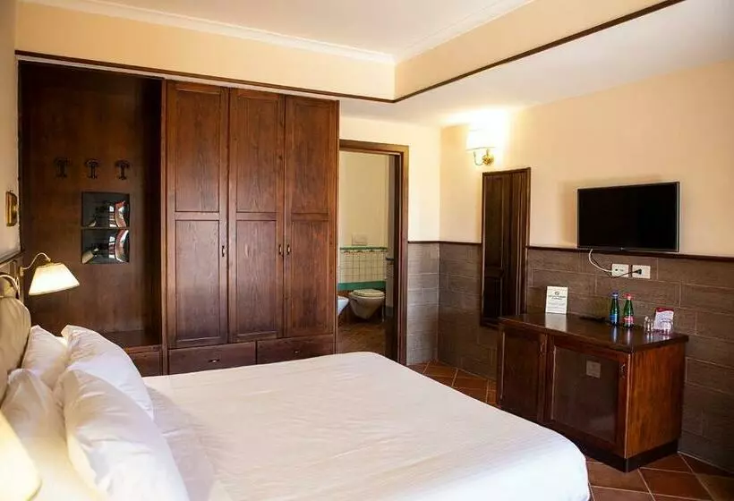 Superior-huone, Sarand Relais