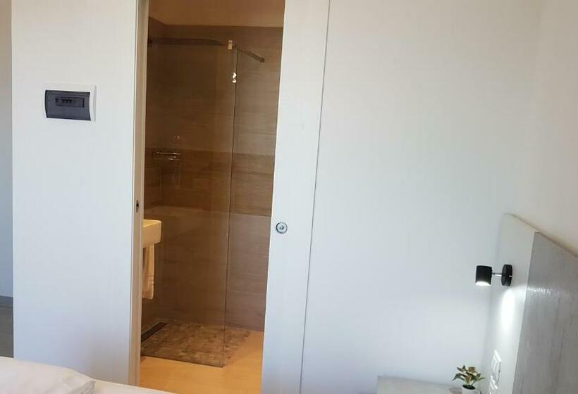 חדר סופריור, Vienna