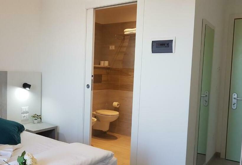 חדר סופריור, Vienna