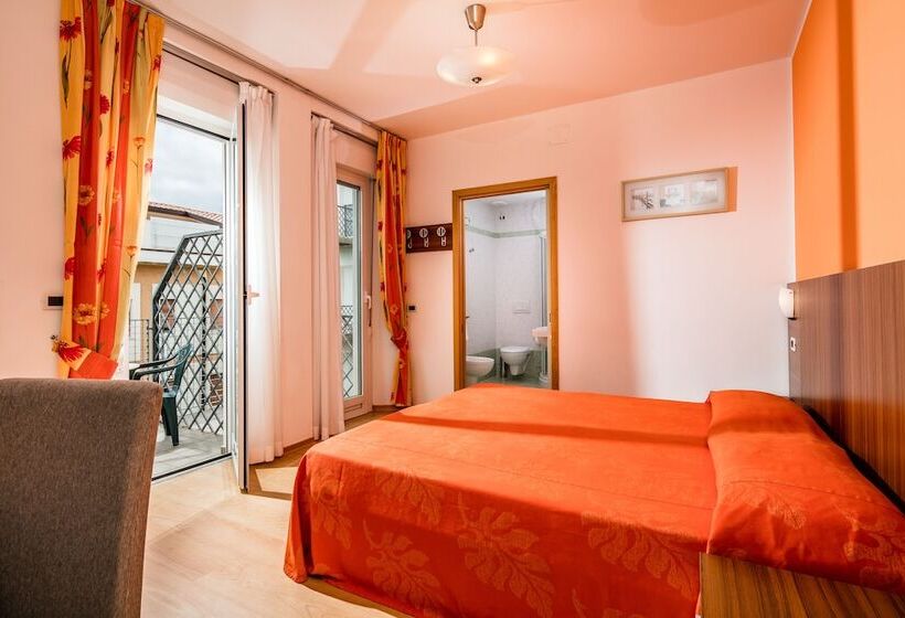 חדר סופריור, Vienna