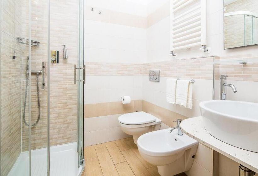 חדר סופריור, Vienna