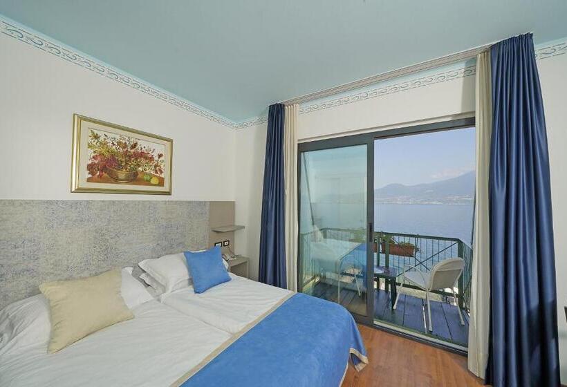 חדר סטנדרט נוף לאגם, Villa Carlotta