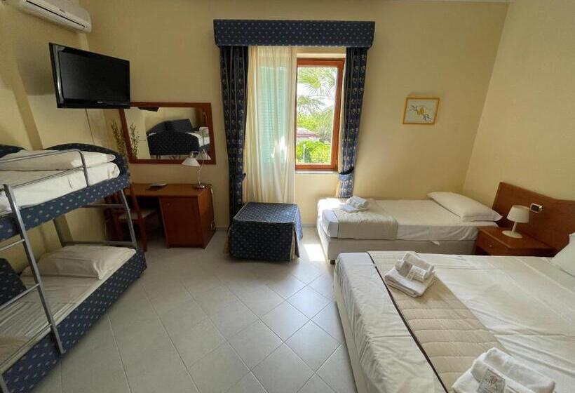 Семейный Номер, Villa Julia