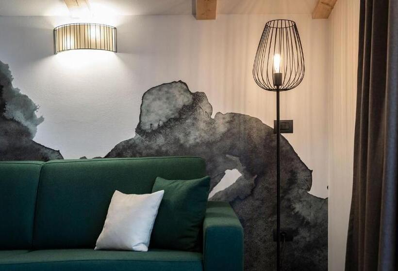 סוויטה עם מרפסת, Vitaurina Royal