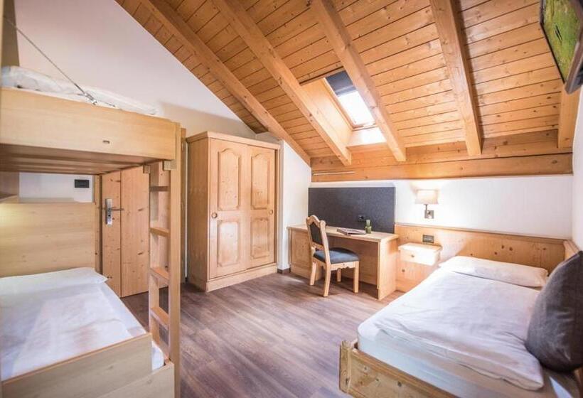 סטודיו סטנדרט עם מרפסת, Vitaurina Royal