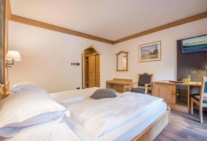 סטודיו סטנדרט עם מרפסת, Vitaurina Royal