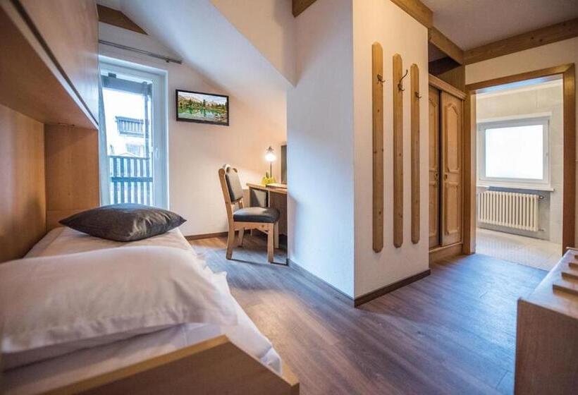 סטודיו סטנדרט עם מרפסת, Vitaurina Royal