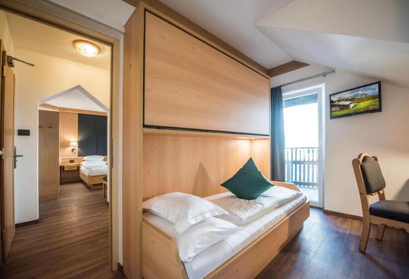 סטודיו סטנדרט עם מרפסת, Vitaurina Royal