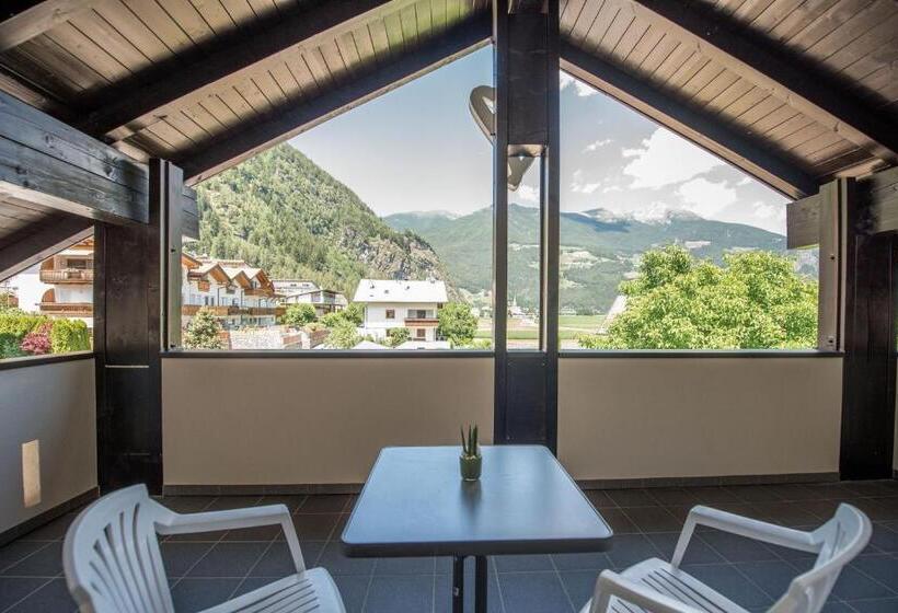 סטודיו סטנדרט עם מרפסת, Vitaurina Royal