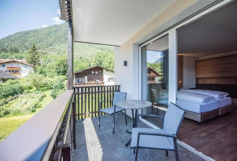 סוויטת סופריור, Vitaurina Royal