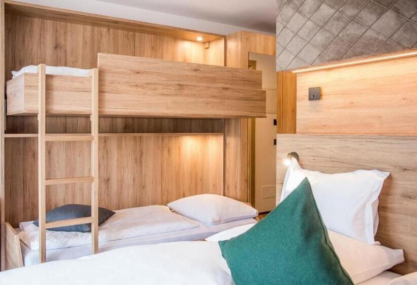 סוויטת סופריור, Vitaurina Royal