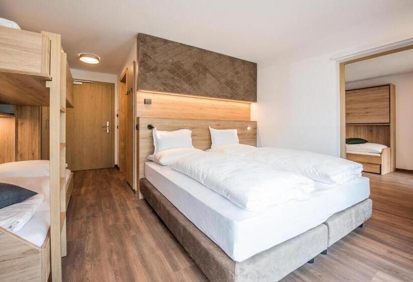 סוויטת סופריור, Vitaurina Royal