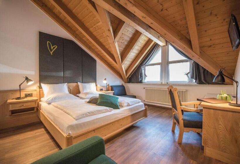 חדר סטנדרט עם מרפסת, Vitaurina Royal