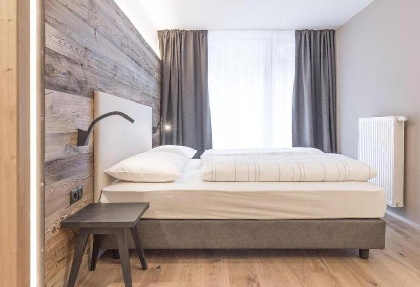 غرفة سوبيريور عائلية, Wieser