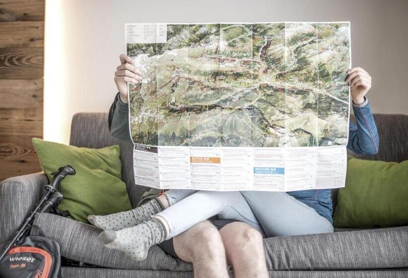 غرفة قياسية بالطابق الأرضى, Wieser