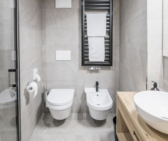 غرفة قياسية فردية, Wieser