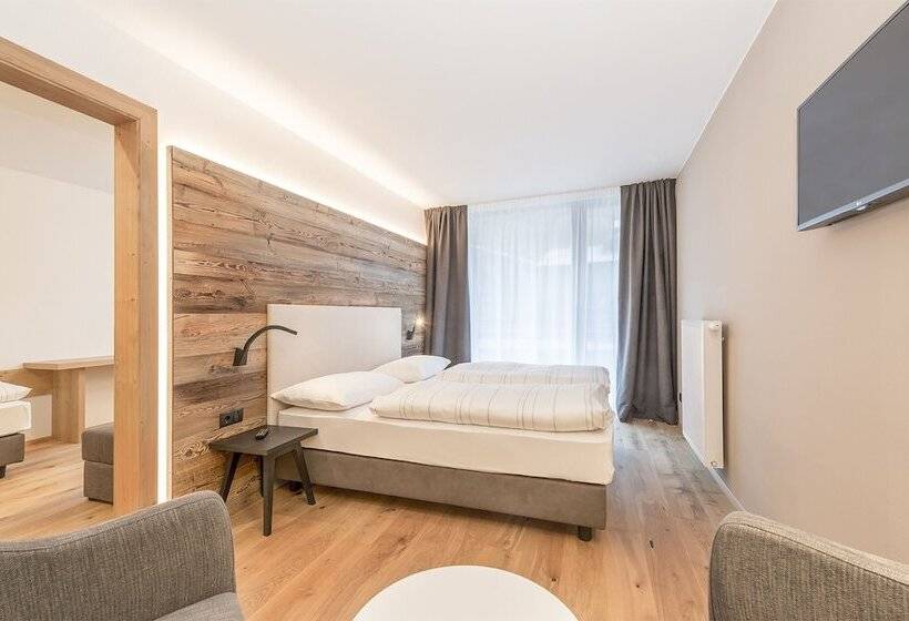 غرفة سوبيريور عائلية, Wieser