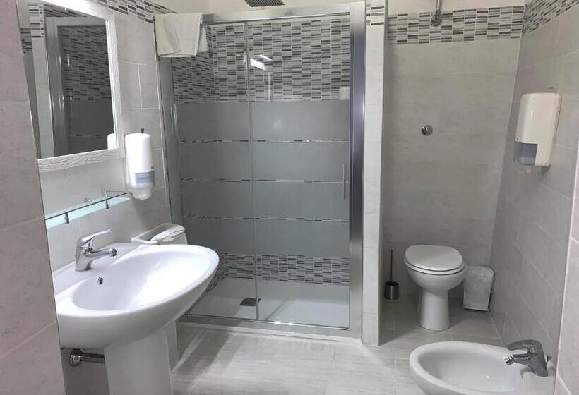 스탠다드 트리플 룸, Tanit Hotel Villaggio Ristorante