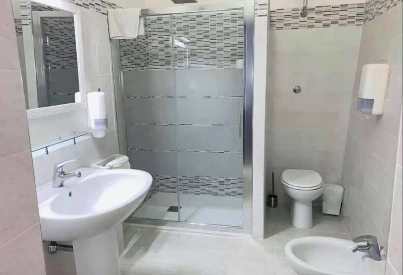 스탠다드 트리플 룸, Tanit Hotel Villaggio Ristorante