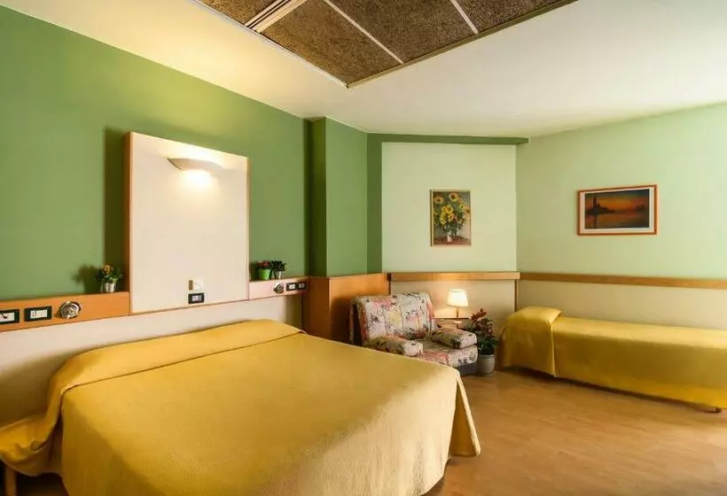 スタンダード４人部屋, Duca Del Mare   Hotel Di Nardo Group