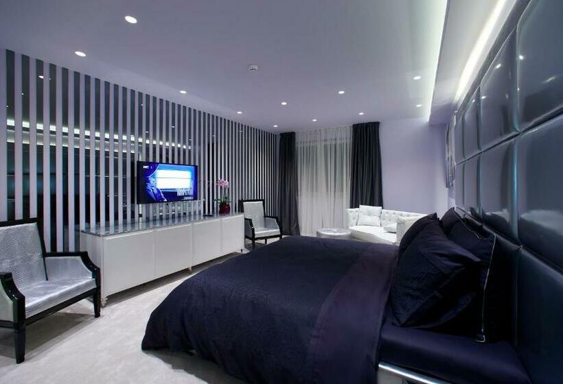 חדר דחוקס עם מיטת קינג, 9