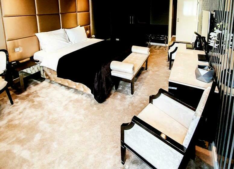 חדר דחוקס עם מיטת קינג, 9