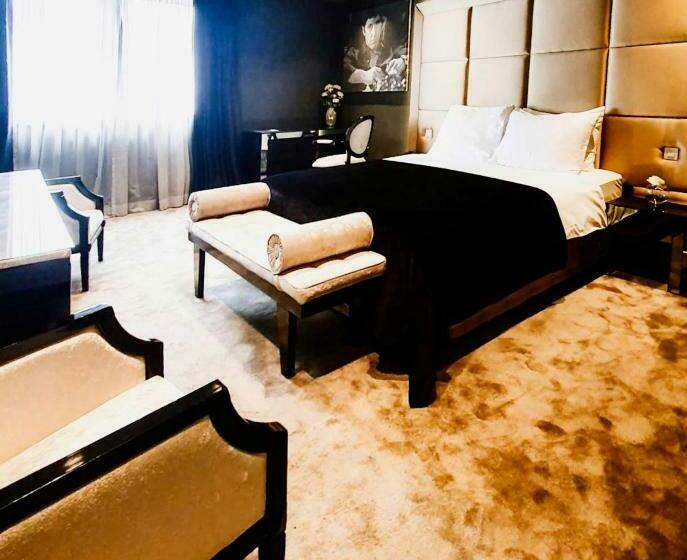 חדר דחוקס עם מיטת קינג, 9