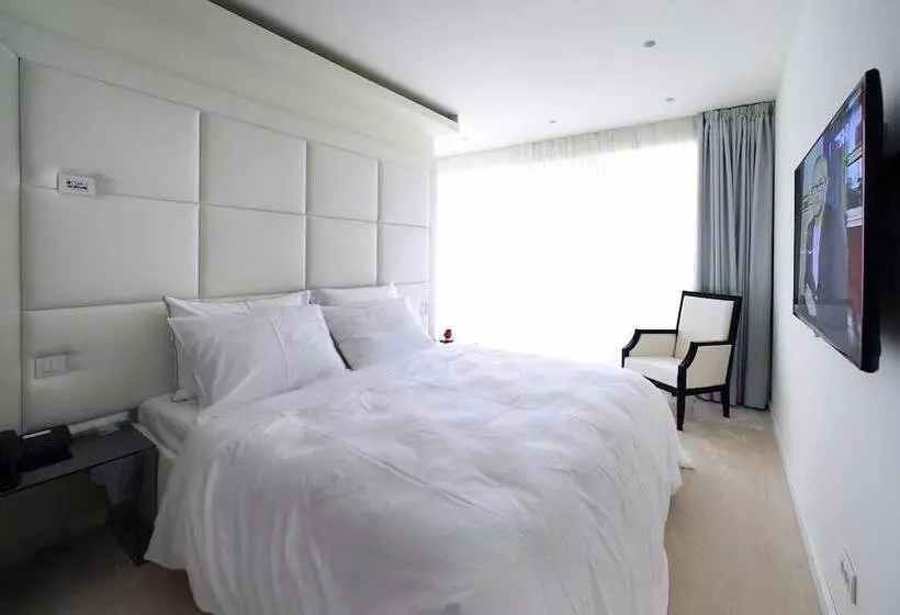 Standard-huone, 9