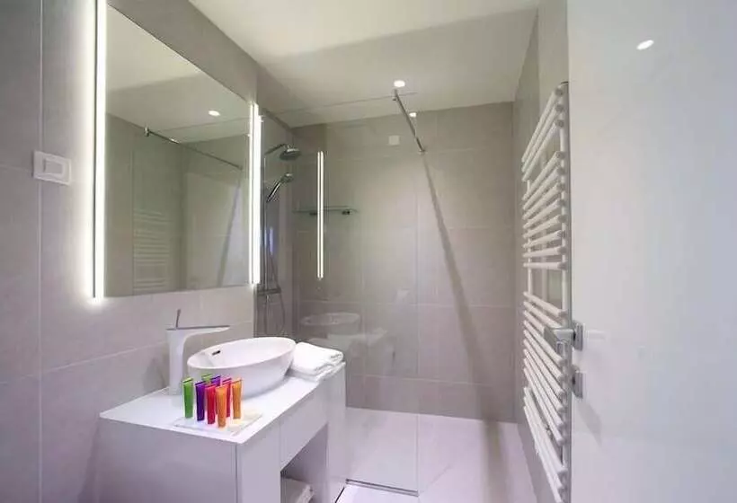 Standard-huone, 9