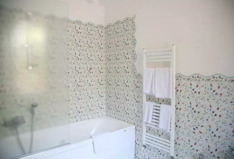 スタンダードルーム, A Casa Dei Nonni