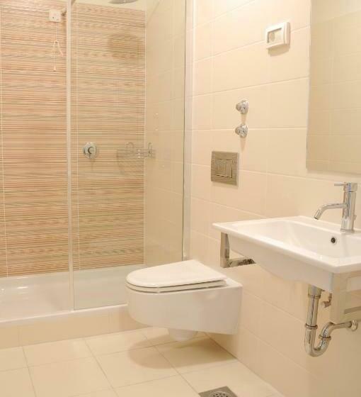 스탠다드 룸, Amfiteatar