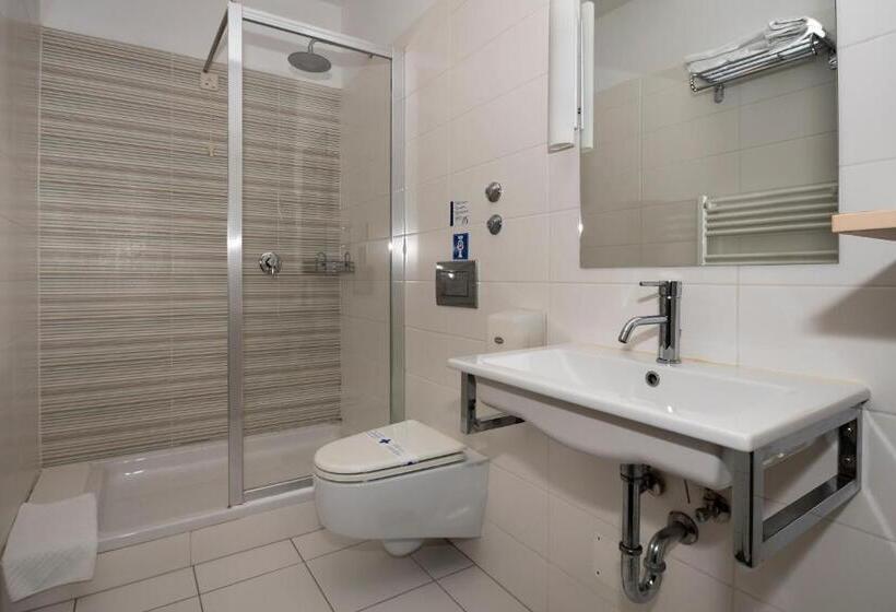 스탠다드 룸, Amfiteatar