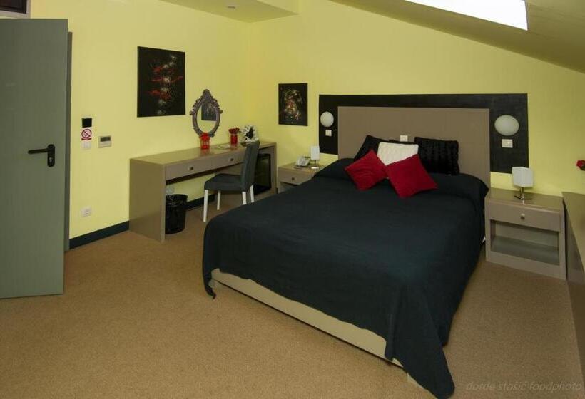 스탠다드 룸, Amfiteatar