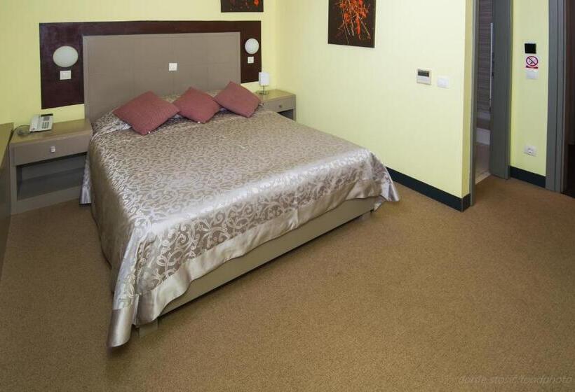 스탠다드 룸, Amfiteatar