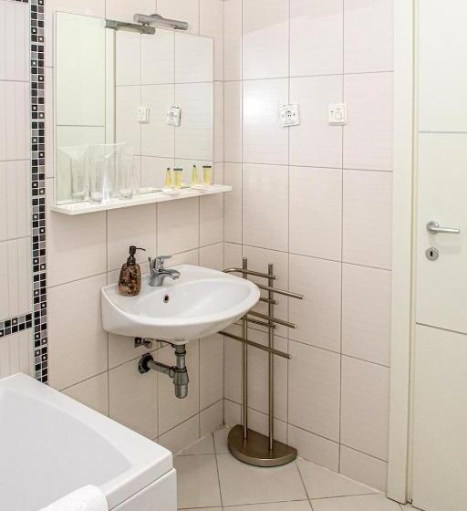 침실 1개 수피리어 아파트, Amfiteatar