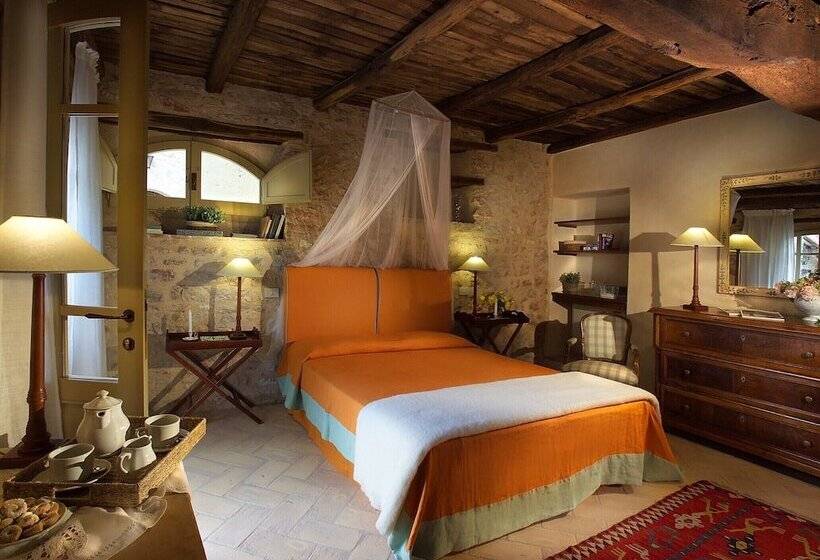 클래식 룸, Borgo Della Marmotta