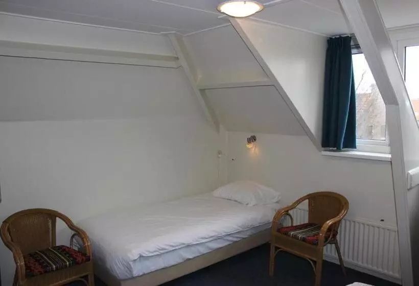 Standard Triple Room, De Klok