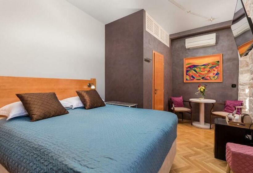 Habitació Estàndard, Captain S Guest House