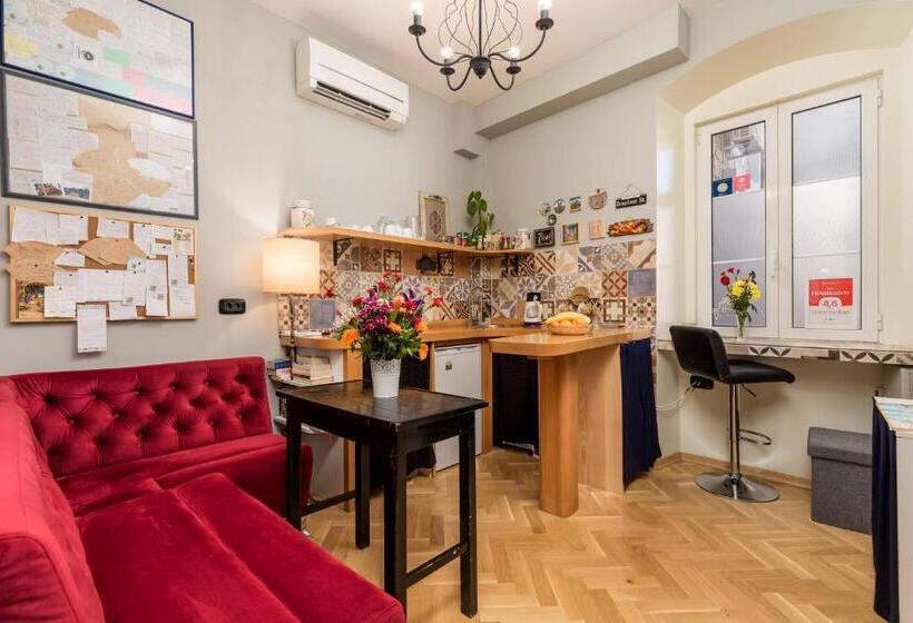 Habitació Estàndard, Captain S Guest House