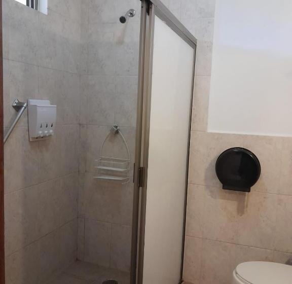 اتاق استاندارد, Don Nino